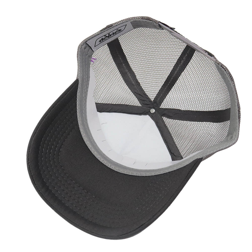 The deVries Trucker